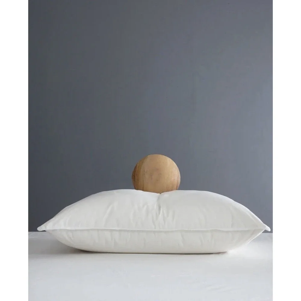 NWT Quince Luxe Goose Down Pillow King Medium / Firm $234 Retail
